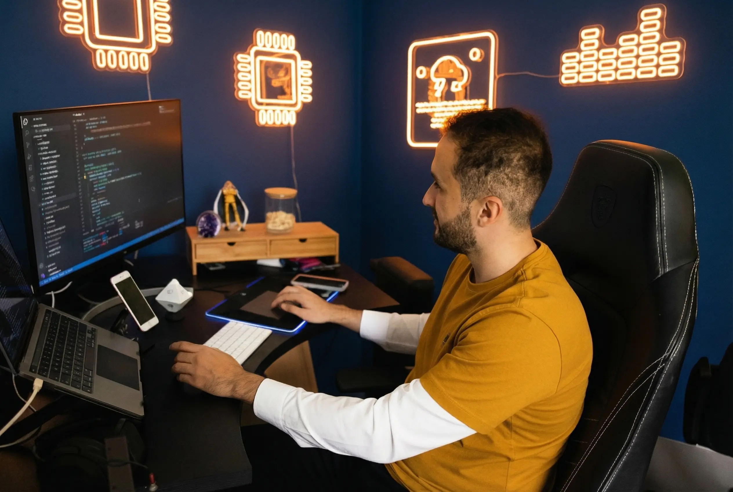 Youcef El Kamel - Creative Builder