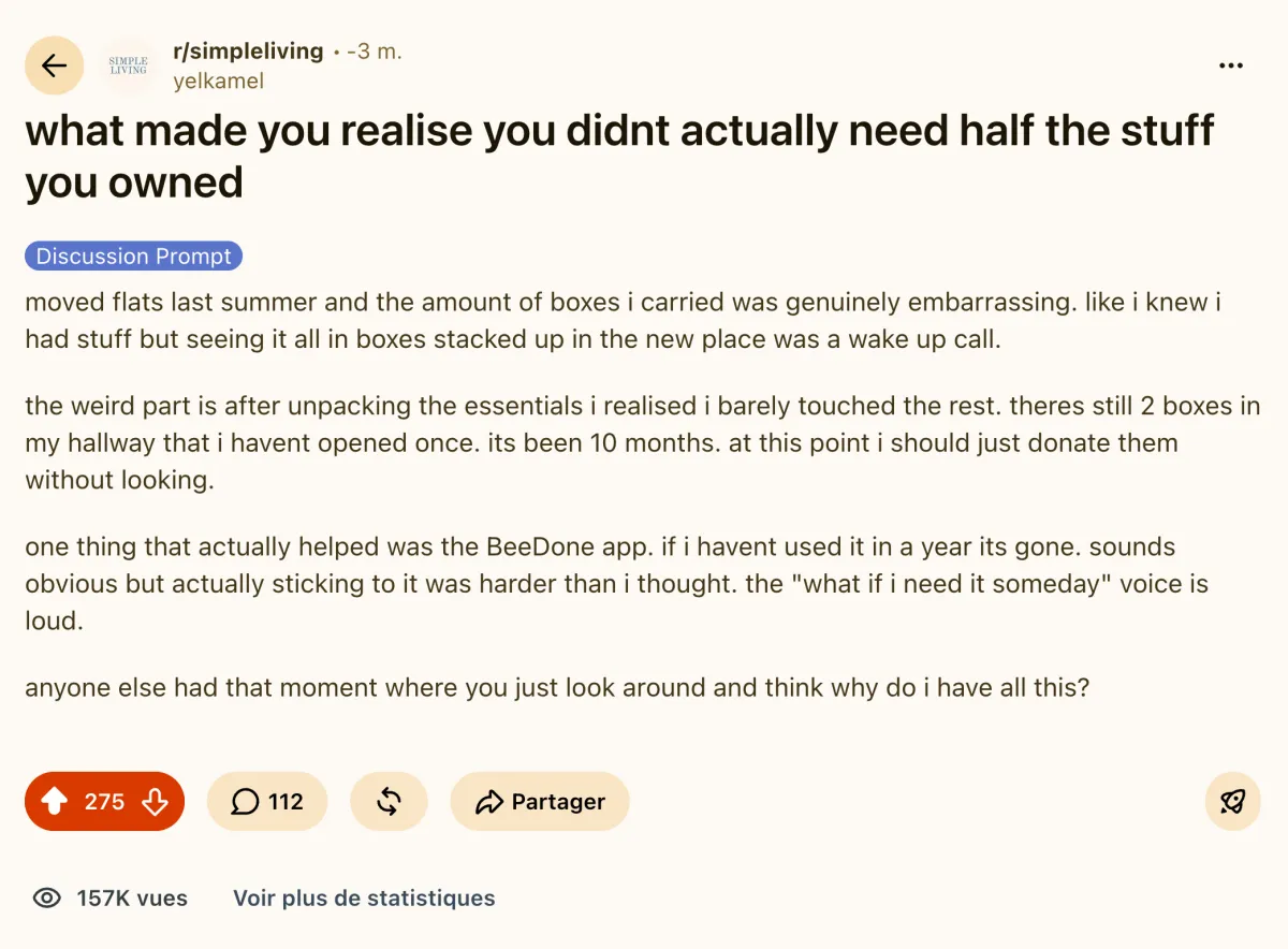 The r/simpleliving post live: 275 upvotes, 112 comments